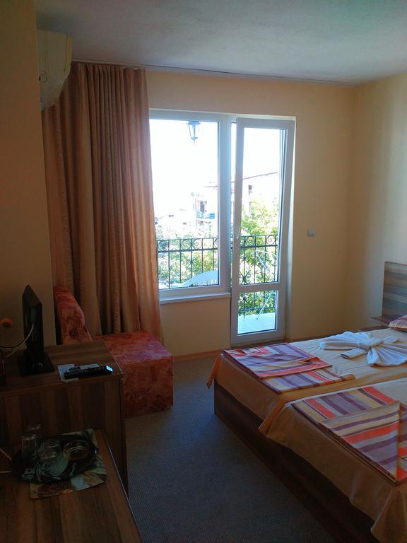 Fits Guest House Primorsko Exterior foto